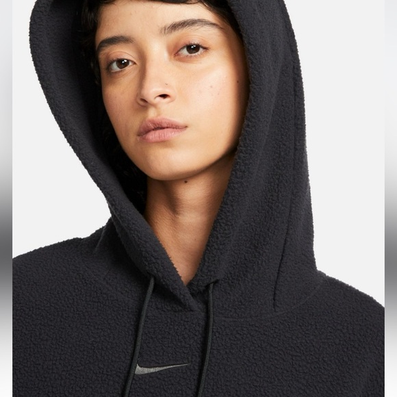 Nike | Women's Sportswear Sherpa Plush Oversized Pullover Hoodie | Various Sizes - Picture 4 of 11
